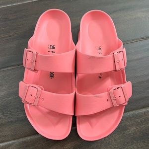 Birkenstock Women’s Arizona Essentials